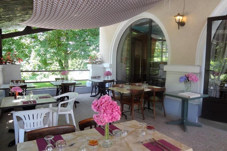 Hotel Du Pont Et Restaurant A Groléjac Buitenkant foto