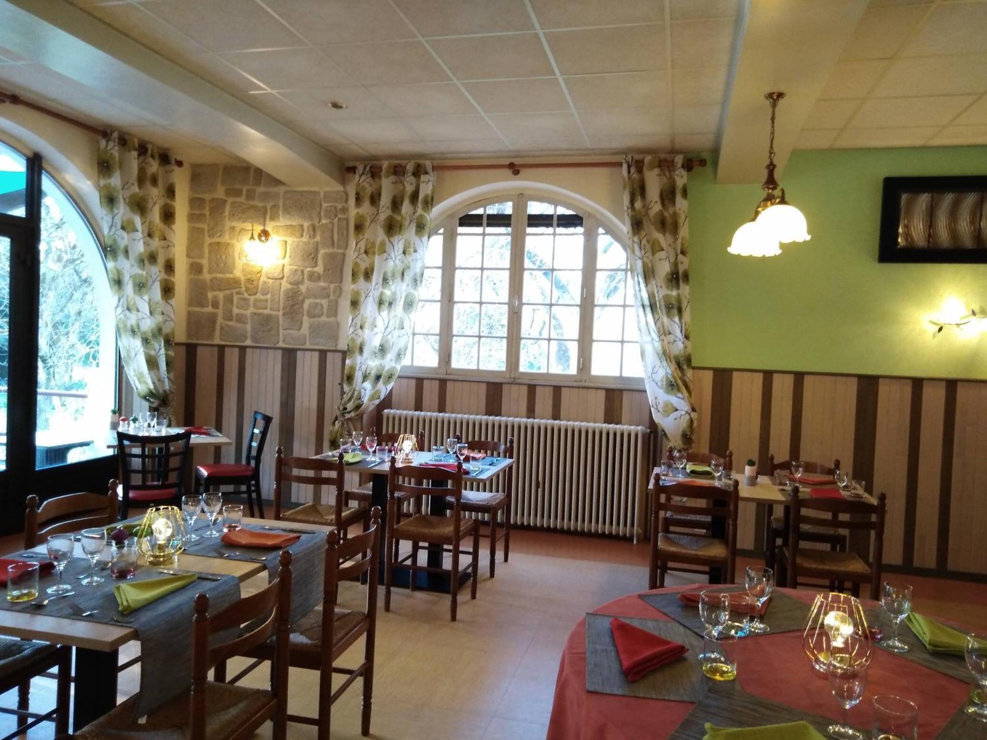 Hotel Du Pont Et Restaurant A Groléjac Buitenkant foto