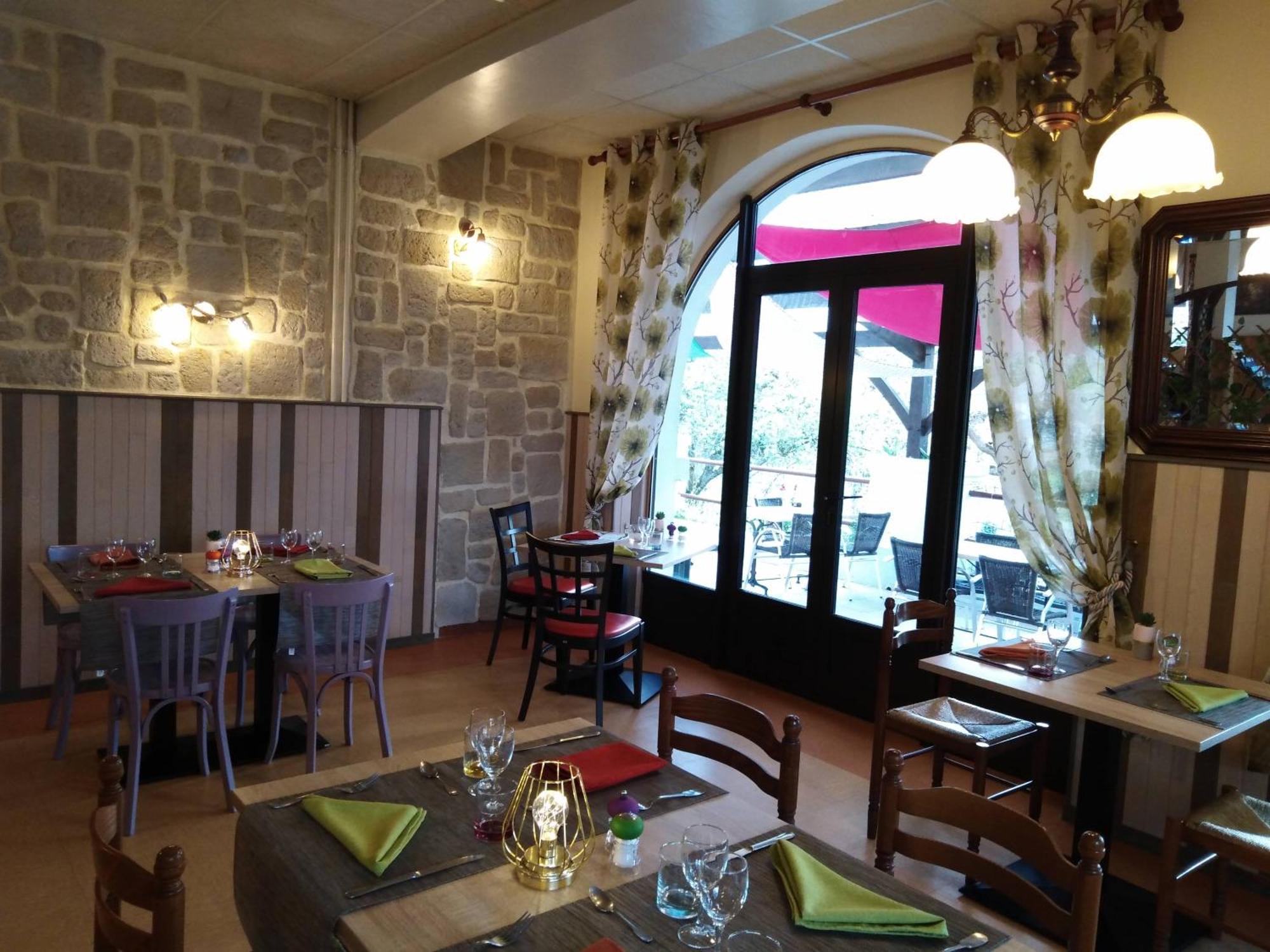 Hotel Du Pont Et Restaurant A Groléjac Buitenkant foto