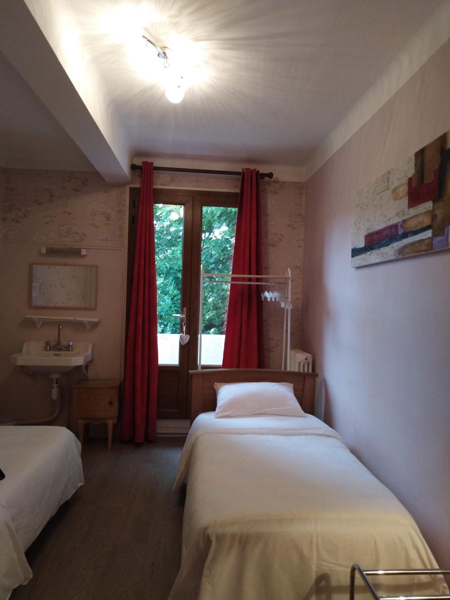 Hotel Du Pont Et Restaurant A Groléjac Buitenkant foto