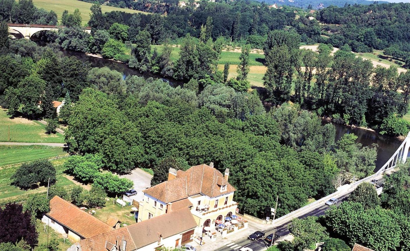 Hotel Du Pont Et Restaurant A Groléjac Buitenkant foto